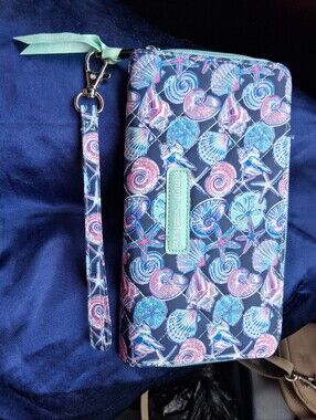 Simply Southern Quilted Shell Print Wallet - Navy with Coral & Mint